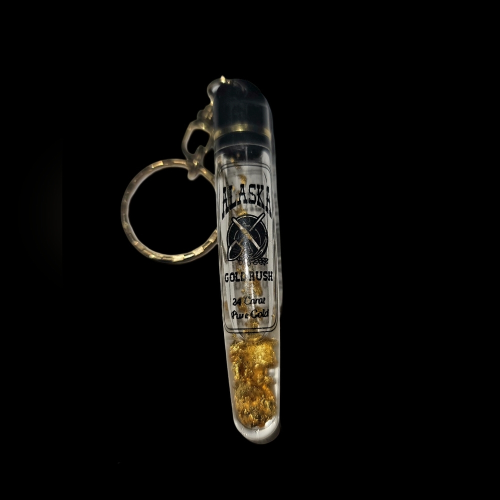 NWOT Alaska 24 Carat Gold Flakes✨️ Keychain